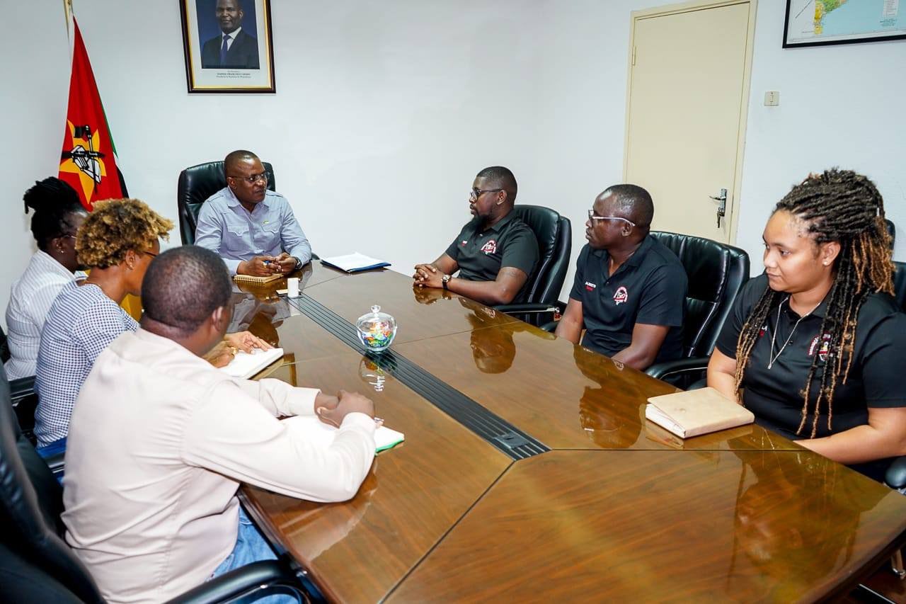 𝐆𝐎𝐕𝐄𝐑𝐍𝐀𝐃𝐎𝐑 𝐃𝐄 𝐓𝐄𝐓𝐄 𝐄𝐍𝐀𝐋𝐓𝐄𝐂𝐄 𝐀 ASSOPROBIL - 1